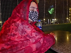 Kinky Desi Bhabhi picked just about and humped in public by undesigned Pakistani defy